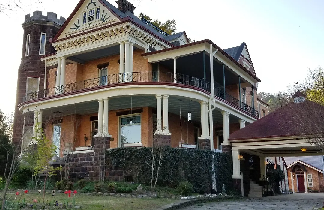 1890 Williams House Inn-1